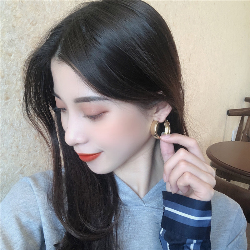 Minimalist Hoop Circle Earrings for Women