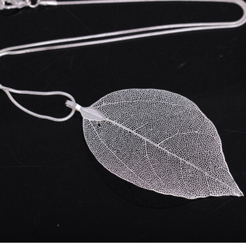 Natural Leaf Gold-Plated Pendant Sweater Chain Necklace