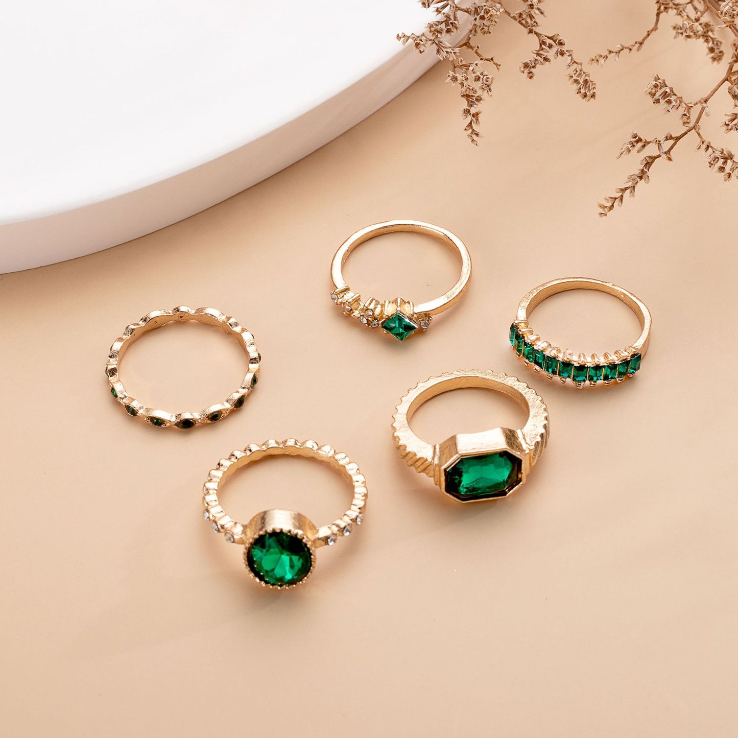 Green Emerald Ring - Geometric Diamond-Studded Statement Ring