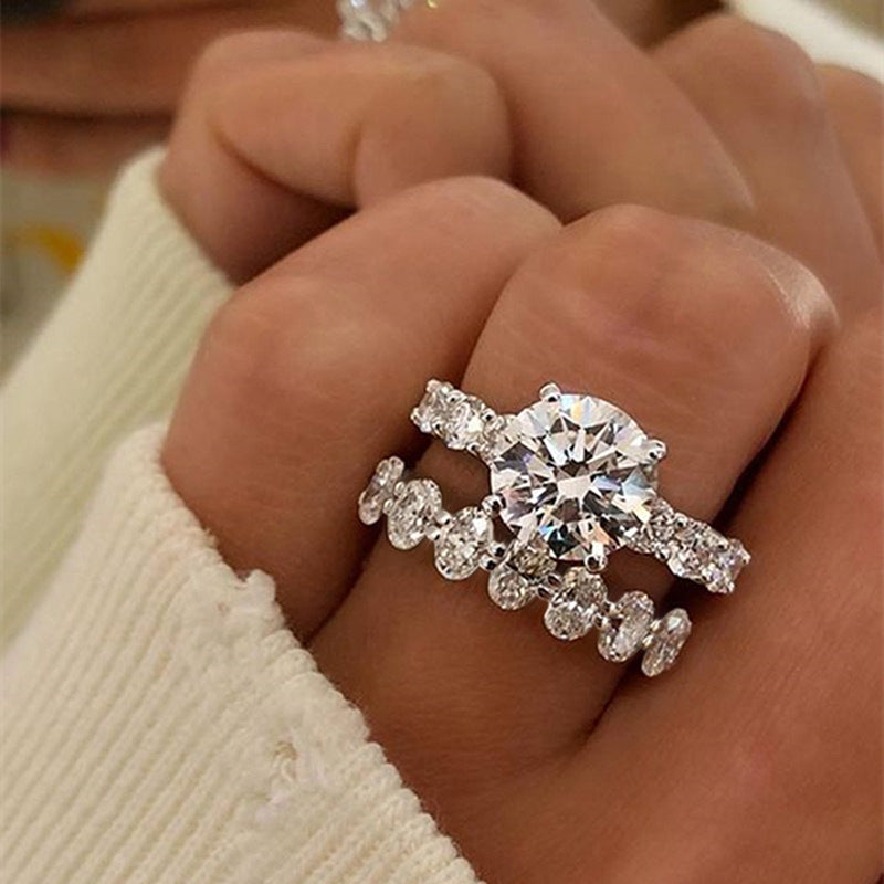 Round Geometric Couple Rings Inlaid Zircon Ring