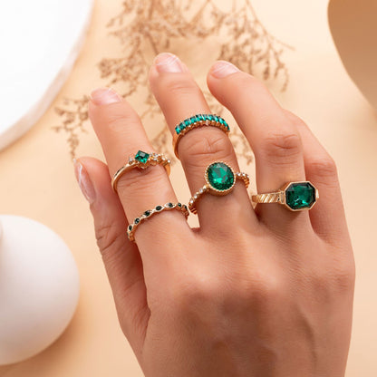 Green Emerald Ring - Geometric Diamond-Studded Statement Ring